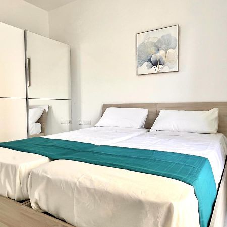 Condo With Patio Overlooking Piazza Gzira Екстериор снимка
