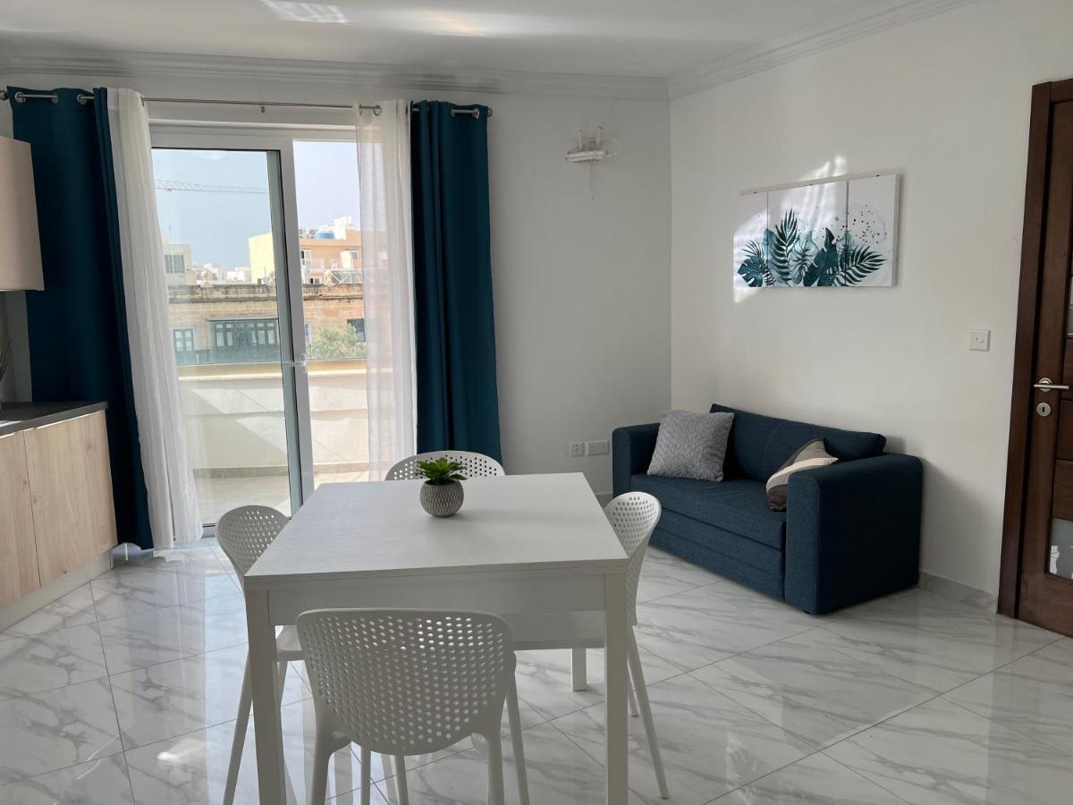 Condo With Patio Overlooking Piazza Gzira Екстериор снимка